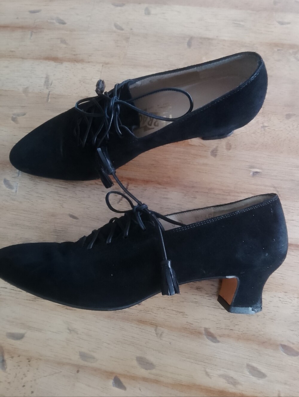 Salvatore Ferragamo Black Suede Granny Steampunk Oxford Lace-Up Whimsical 6